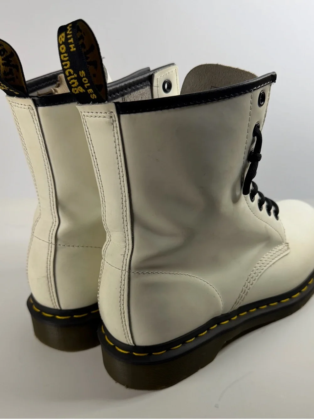 Dr Martens 1460 White Smooth Leather Boots Size 9